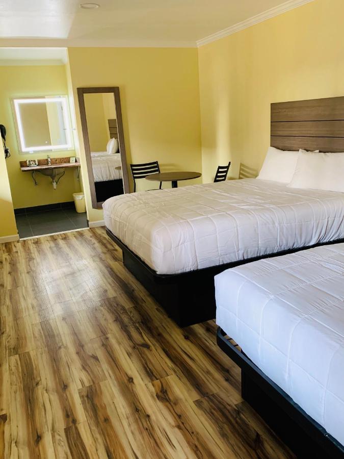Central Coast Inn 카유코스 외부 사진