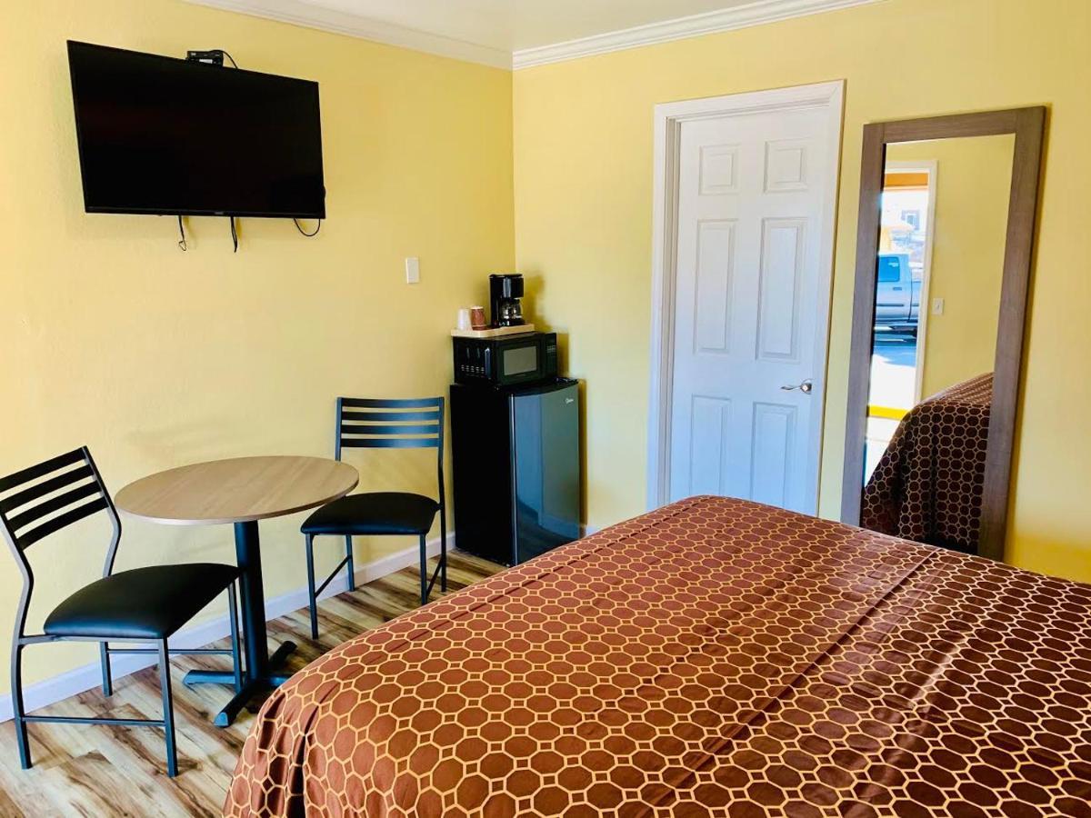 Central Coast Inn 카유코스 외부 사진