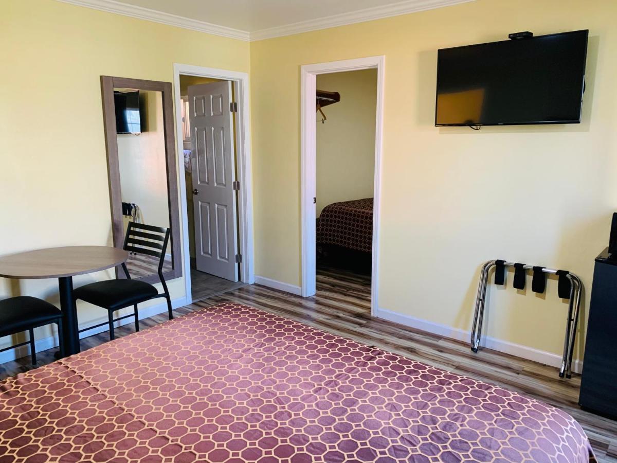 Central Coast Inn 카유코스 외부 사진