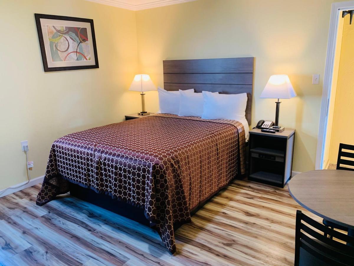 Central Coast Inn 카유코스 외부 사진